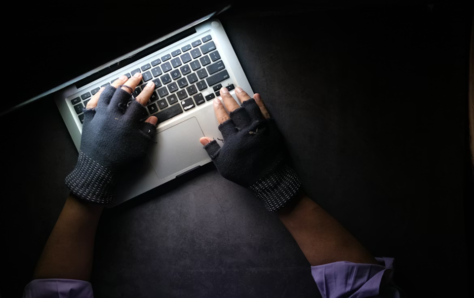 FIngers move across a keyboard